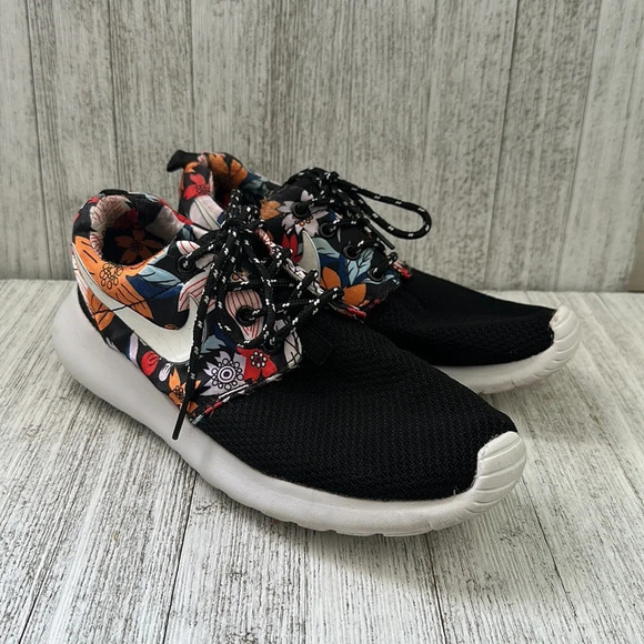 WMNS Nike Roshe Run Print 'Aloha Size 7.5 - Picture 1 of 10